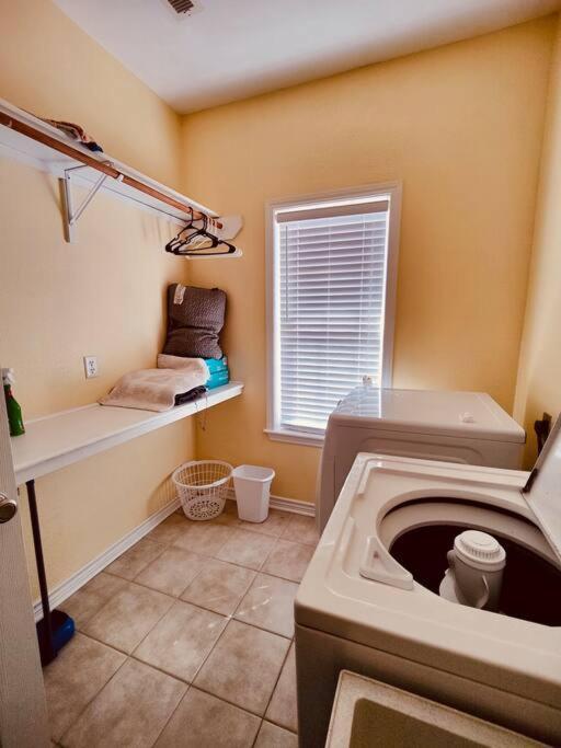 Sunny Delight - Sleeps 10 - Generous Space! Bolivar Peninsula Exteriér fotografie