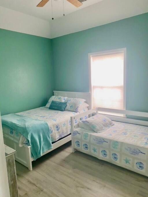 Sunny Delight - Sleeps 10 - Generous Space! Bolivar Peninsula Exteriér fotografie